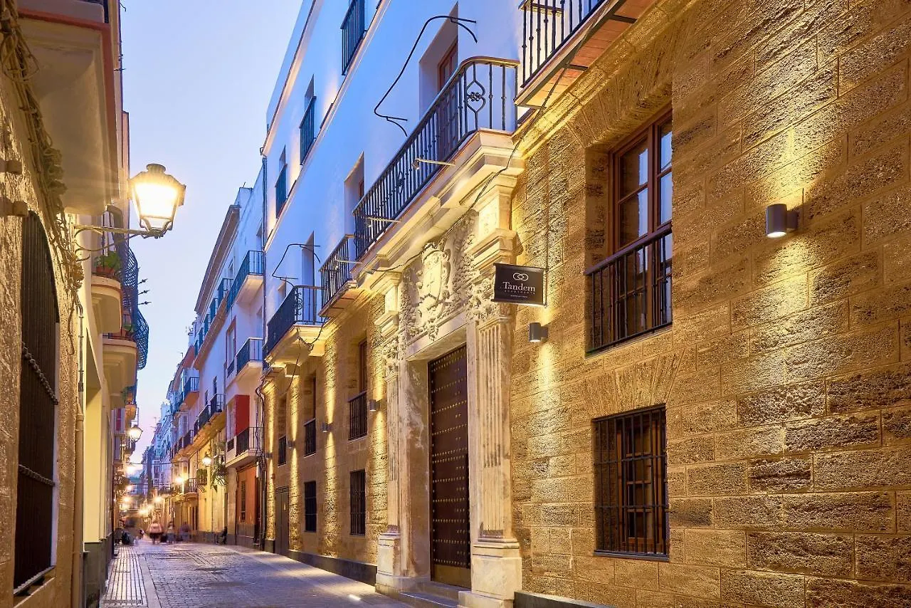 Tandem Torres De Cadiz Suites 0*,