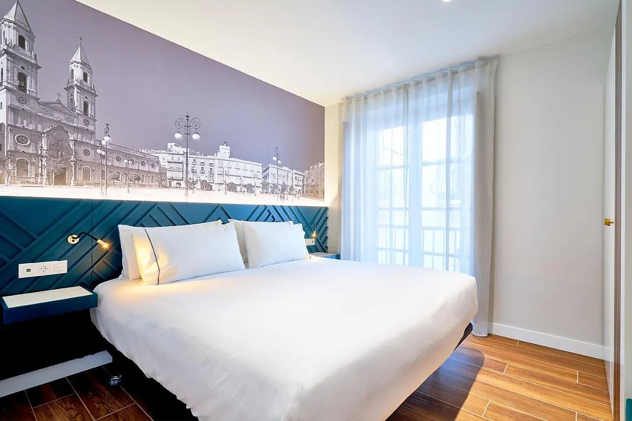 Apartment Tandem Torres De Cadiz Suites Spain